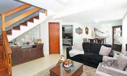 Vende-se casa duplex 3 dormitórios com 2 vagas próximo ao Clínicas - Santana