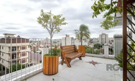 Cobertura com 3 dorms, 2 vagas e amplo terraço no Partenon