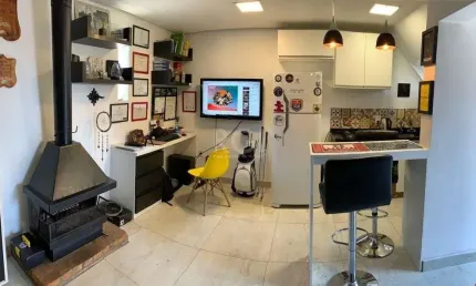 Apartamento JK para Venda - 25m², 0 dormitórios, 1 vaga - Glória