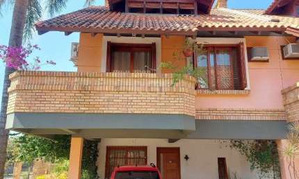Casa Condominio para Venda - 234m², 3 dormitórios, sendo 1 suites, 2 vagas