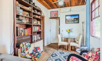 Casa com 2 quartos à venda na Rua Cangussu, 614, Nonoai, Porto Alegre