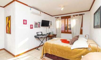 Casa Condominio para Venda - 239.9m², 3 dormitórios, Santa Tereza