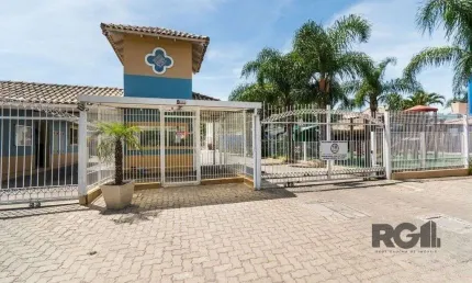Casa em Condomínio fechado no Humaitá de 3 dormitórios 2 vagas e infra