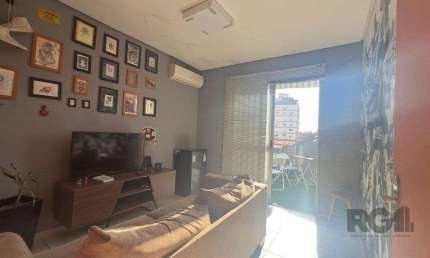 Sala comercial à venda na Rua Felipe Camarão, 632, Rio Branco, Porto Alegre