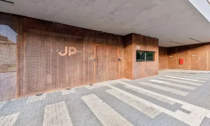 Apartamento tipo Stúdio, um dormitório em frente à Rendenção