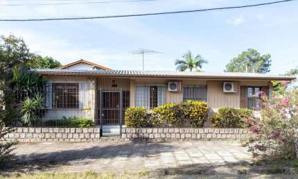 Casa para Venda - 180m², 3 dormitórios, sendo 1 suites, 2 vagas - Ipanema