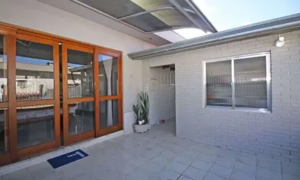 Cobertura semimobiliada com vista incrível e amplo espaço em localização privile