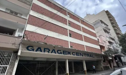 Casa comercial à venda na Rua Marechal Floriano Peixoto, 490, Centro Histórico, Porto Alegre