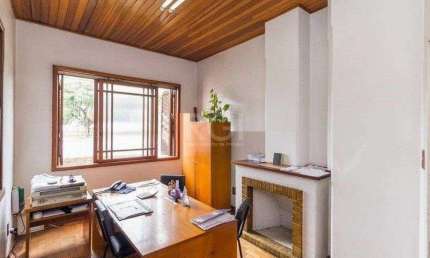 Predio para Venda - 120m², 3 dormitórios, 3 vagas - Partenon