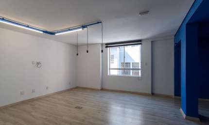 Casa comercial à venda na Avenida Alberto Bins, 789, Independência, Porto Alegre