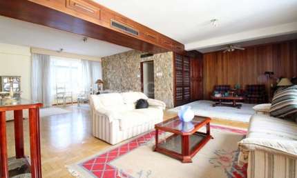 Apartamento para Venda - 295m², 3 dormitórios, sendo 1 suites, 2 vagas - Indepen