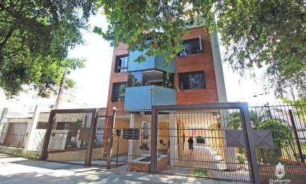 Cobertura para Venda - 217.04m², 3 dormitórios, sendo 1 suites, 2 vagas - Triste