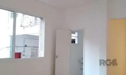 Raridade, apartamento 3 dormitórios,reformado, desocupado,no Centro