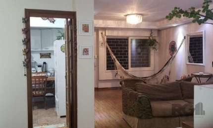 Apartamento 3 dormitórios à venda Floresta Porto Alegre/RS
