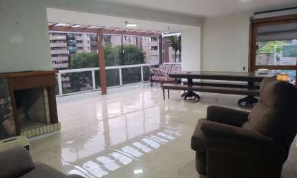 Cobertura para Venda - 296m², 3 dormitórios, sendo 1 suites, 3 vagas - Petrópoli