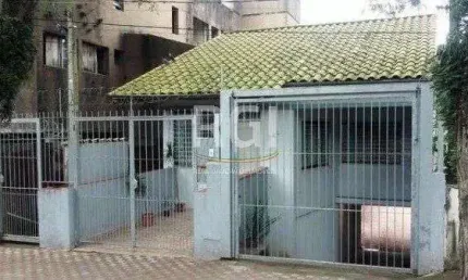 Predio para Venda - 108m², 3 dormitórios, sendo 1 suites, 10 vagas - Partenon