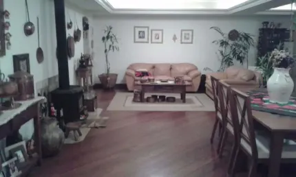Casa para Venda - 430m², 3 dormitórios, sendo 1 suites, 4 vagas - Jardim Isabel