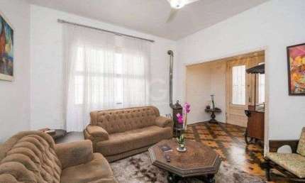 Casa para Venda - 290m², 3 dormitórios, 4 vagas - Santo Antonio