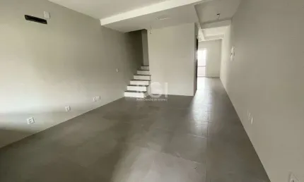 Casa para Venda - 122.96m², 3 dormitórios, sendo 1 suites, 2 vagas - Guarujá