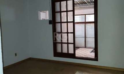 Casa para Venda - 98m², 2 dormitórios, 2 vagas - Alto Petrópolis