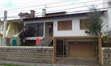 Casa para Venda - 293m², 3 dormitórios, sendo 1 suites, 4 vagas - Partenon
