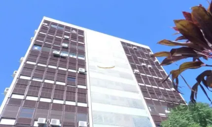 Apartamento para Venda - 127m², 2 dormitórios, 1 vaga - Menino Deus