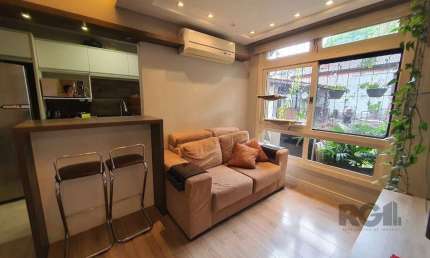 Apartamento com 3 quartos, vagas de garagem, semi mobiliado - 68m² no bairro Med