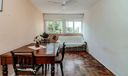 Apartamento com 3 quartos à venda na Rua Guilherme Alves, 546, Petrópolis, Porto Alegre