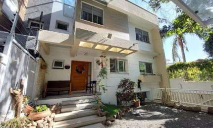 Casa para Venda - 631.7m², 4 dormitórios, sendo 4 suites, 2 vagas - Vila Assunçã