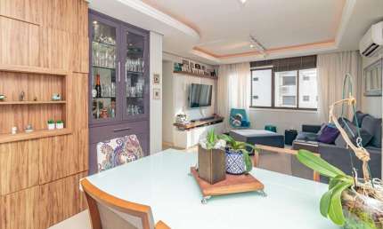 Apartamento à venda no bairro Petrópolis em Porto Alegre/RS