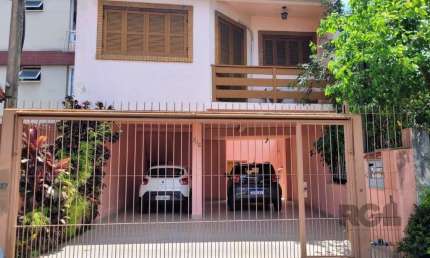Casa para Venda - 181.5m², 4 dormitórios, 2 vagas - Partenon