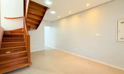 CASA 230m² 5 QUARTOS/SALAS, 3 VAGAS DE GARAGEM - USO RESIDENCIAL OU COMERCIAL
