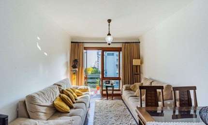 Vende-se ampla cobertura com 3 dormitórios 3 vagas - 269m² - Bairro Moinhos de V
