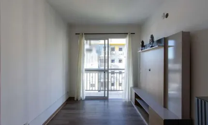 Apartamento de 3 dormitórios, 1 suíte e 1 vaga coberta.