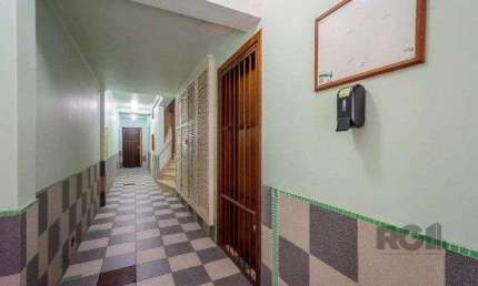 Vendo apartamento 01 dormitório no Bairro Centro Histórico de Porto Alegre.