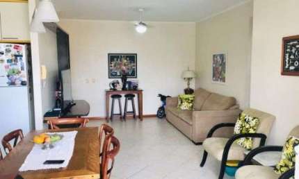 Apartamento com 02 dormitórios, 02 vagas de garagem no Bairro Floresta