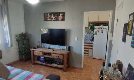 Apartamento 02 dormitórios com garagem / estacionamento