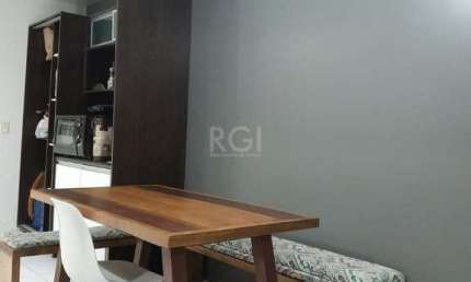 Casa Condomínio para Venda  2 dormitórios, sendo 1 suites, 1 vaga - Hípica