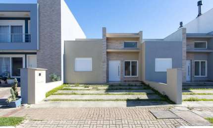 Casa Condominio para Venda - 91.52m², 2 dormitórios, sendo 2 suites, 2 vagas - L