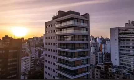 Apartamento de alto padrão construtivo com 209 m² com 3 suítes e 4 vagas, para v