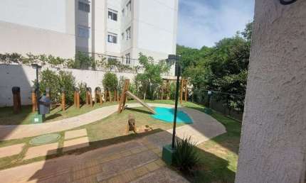 Apartamento com 02 quartos no Condomínio Alto Protásio