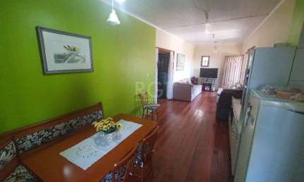 Casa para Venda - 290m², 4 dormitórios, sendo 2 suites, 2 vagas - Cascata