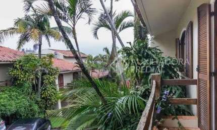 CASA CONDOMINIO 3 DORMITÓRIOS FECHADO ZONA SUL PORTO ALEGRE