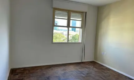 Apartamento com 2 dormitórios, próximo do Barra Shopping, no bairro Cristal, RS