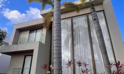 Exclusiva Mansão à Venda – Alto Padrão, Sofisticação e Conforto em Cada Detalhe