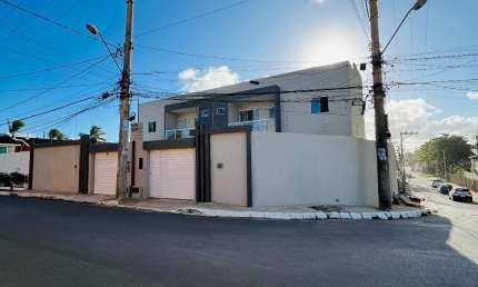 A 30 Metros do Paraíso – Casa com Vista Mar, Piscina e 3 Suítes por R$ 670 mil!