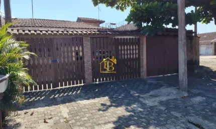 Casa com 2 quartos à venda na Avenida Dom Pedro I, 764, Balneário Itaguaí, Mongaguá, 175 m2 por R$ 280.000