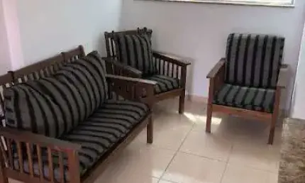 OPORTUNIDADE = PRÉDIO SEMI-NOVO/2 DORMITÓRIOS/ELEVADOR/GARAGEM