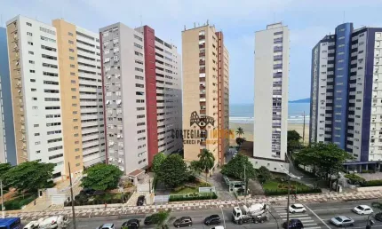 Frente ao Mar - Amplo Apartamento de 1 Dormitório à Venda em Santos !