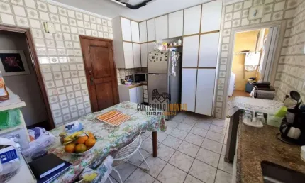 Apartamento com 2 Dormitórios/Garagem Fechada à venda, 100 m² por R$ 425.000 - Campo Grande - Santos!